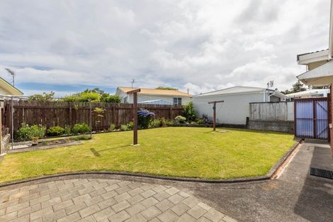 Photo of property in 7a Evelyn Place, Welbourn, New Plymouth, 4310