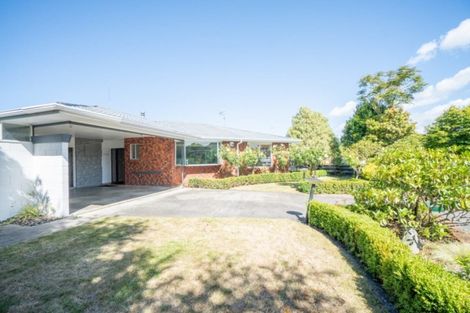 Photo of property in 16 Te Punga Place, Awapuni, Palmerston North, 4412