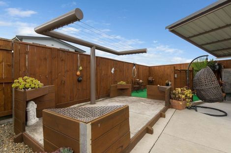 Photo of property in 24 Tawhara Place, Edgecumbe, 3120