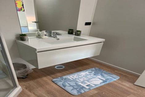 Photo of property in 17 Shearer Avenue, Papanui, Christchurch, 8052