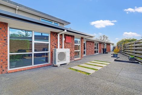 Photo of property in 8 Aintree Crescent, Awapuni, Palmerston North, 4412