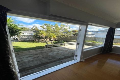 Photo of property in 14a Albert Road, Kelston, Auckland, 0602
