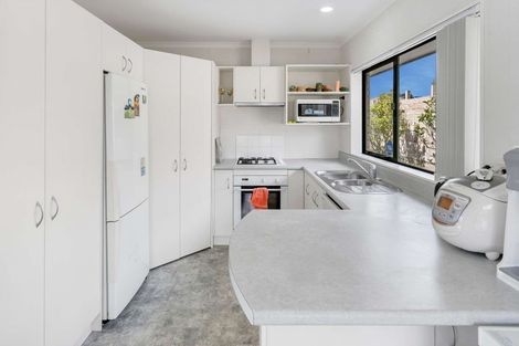 Photo of property in 61 Tawavale Street, Pukehangi, Rotorua, 3015