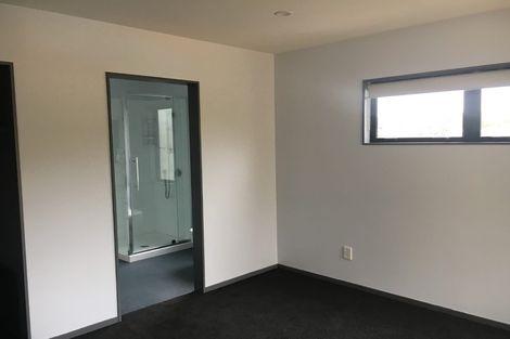 Photo of property in 34b Speargrass Grove, Timberlea, Upper Hutt, 5018