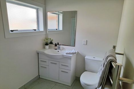 Photo of property in 18 Valley Road, Pukekohe, 2120