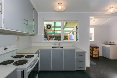 Photo of property in 1b Avon Terrace, Taradale, Napier, 4112