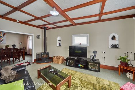 Photo of property in 400 Featherston Street, Palmerston North, 4414