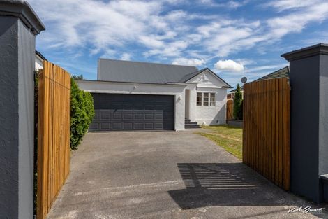 Photo of property in 33 Waiwhetu Road, Waiwhetu, Lower Hutt, 5010