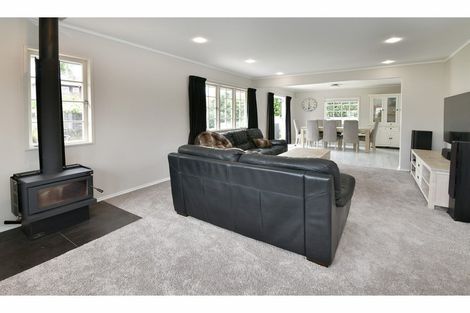 Photo of property in 11a Milton Road, Orewa, 0931