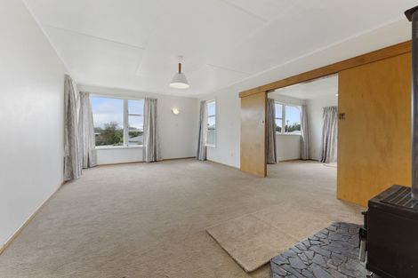 Photo of property in 1 Lawson Street, Pahiatua, 4910