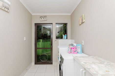 Photo of property in 10 Victoria Avenue, Dannevirke, 4930