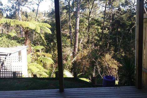 Photo of property in 5 Saddleback Rise, Murrays Bay, Auckland, 0630