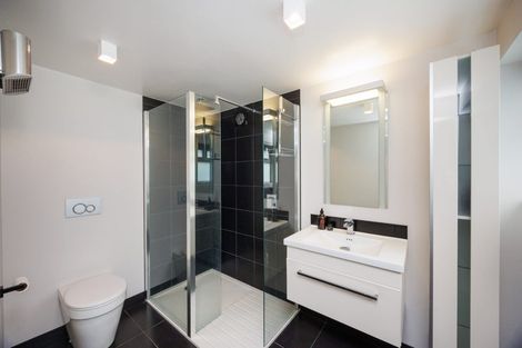 Photo of property in 25 Trent Avenue, Hokowhitu, Palmerston North, 4410