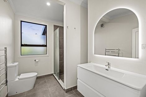 Photo of property in 4 Bay View Road, Raglan, 3225