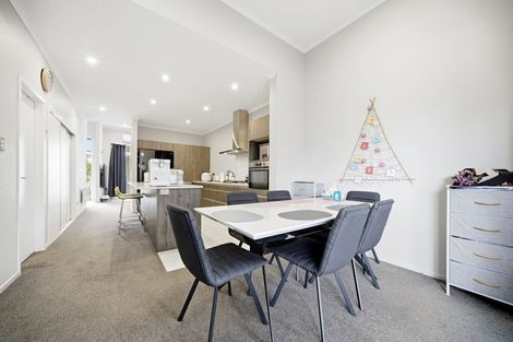 Photo of property in 117 Hobsonville Point Road, Hobsonville, Auckland, 0616