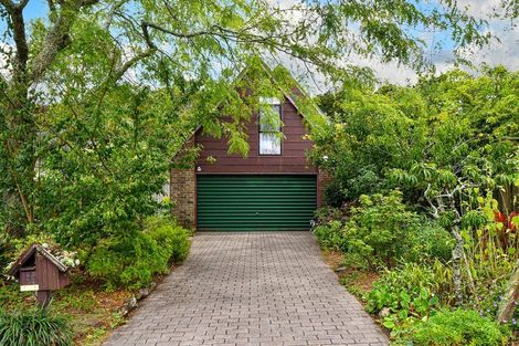 Photo of property in 12 Lemonwood Place, The Gardens, Auckland, 2105