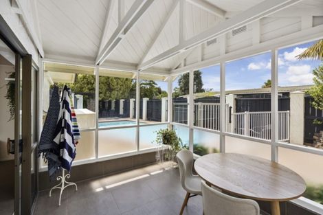 Photo of property in 53 Nui Mana Place, Te Atatu South, Auckland, 0610