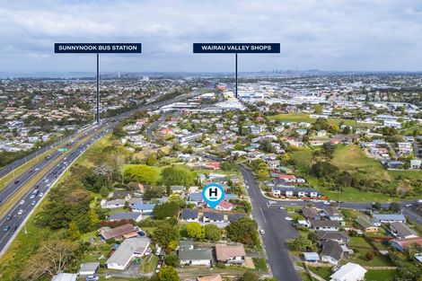 Photo of property in 61a Totaravale Drive, Totara Vale, Auckland, 0629