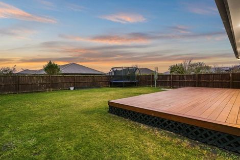 Photo of property in 83 Arcon Drive, Broomfield, Christchurch, 8042