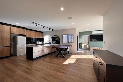 Photo of property in 11 Whakapono Road, Pukekohe, 2120