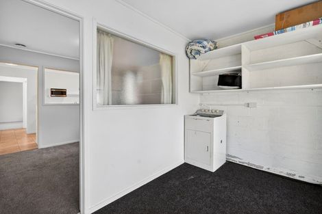 Photo of property in 1/2 Tye Road, Hillcrest, Auckland, 0627