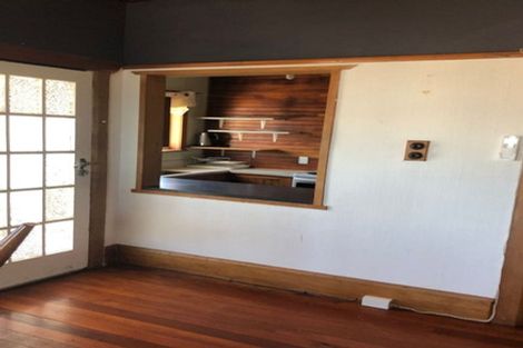 Photo of property in 8 Seaview Terrace, Bluff Hill, Napier, 4110