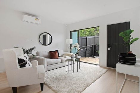 Photo of property in 16 Ranch Terrace, Wanaka, 9382