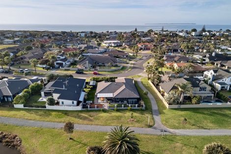Photo of property in 21 Mandalay Key, Papamoa Beach, Papamoa, 3118