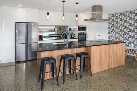 Photo of property in 28 Hillpark Drive, Pokeno, 2402