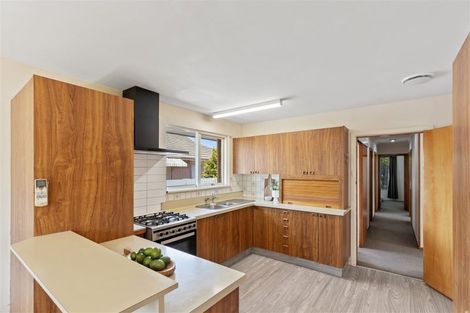 Photo of property in 8 Davidson Crescent, Hornby, Christchurch, 8042
