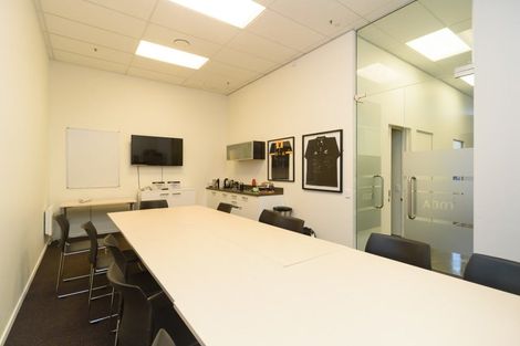 Photo of property in Stadium Garden Flats, 314/107 Thorndon Quay, Pipitea, Wellington, 6011