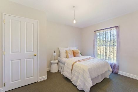 Photo of property in 98 Rahui Road, Otaki, 5512