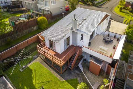 Photo of property in 19 Sunnyview Drive, Brown Owl, Upper Hutt, 5018