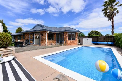 Photo of property in 18 Spinnaker Drive, Flagstaff, Hamilton, 3210