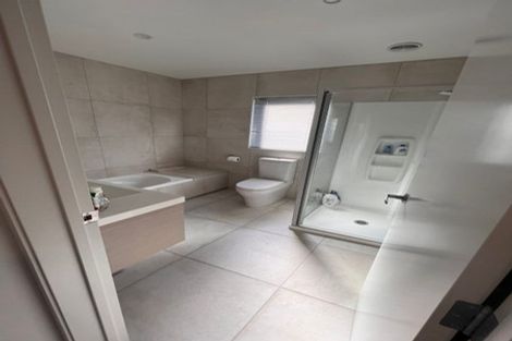 Photo of property in 51 Eugenia Rise, Totara Heights, Auckland, 2105