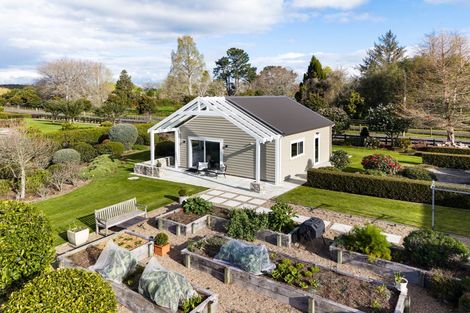 Photo of property in 2 September Grove, Tamahere, Hamilton, 3283