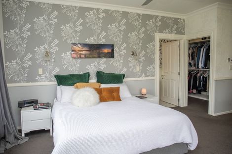 Photo of property in 10 Maple Lane, Martinborough, 5711