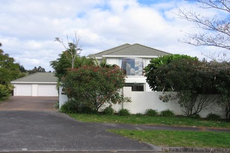 Photo of property in 5 St Elmo Rise, Shamrock Park, Auckland, 2016