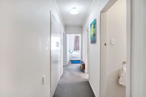 Photo of property in 14 Antrim Place, Hokowhitu, Palmerston North, 4410