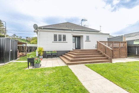 Photo of property in 92 Niblett Street, Whanganui, 4500