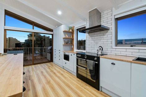 Photo of property in 226 Dickson Road, Papamoa Beach, Papamoa, 3118