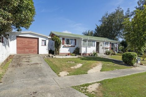 Photo of property in 26 Escort Grove, Awapuni, Palmerston North, 4412