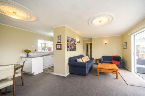 Photo of property in 17 Cargill Grove, Kelvin Grove, Palmerston North, 4414