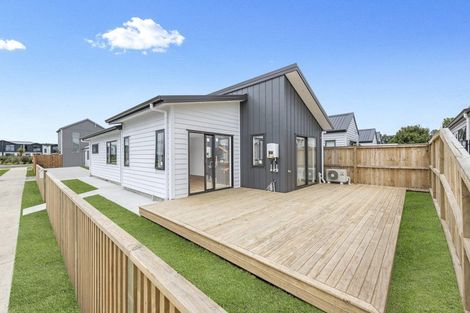 Photo of property in 27 Combat Street, Papakura, 2110