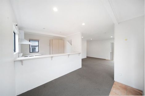 Photo of property in 2/45a Great South Road, Manurewa, Auckland, 2102