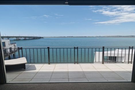 Photo of property in 2/51 Dive Crescent, Tauranga, 3110