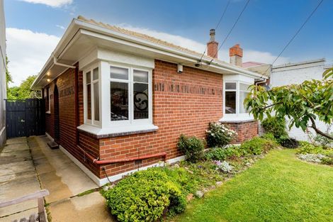 Photo of property in 5 Peel Street, Mornington, Dunedin, 9011