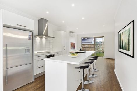 Photo of property in 3 Nectarine Way, Massey, Auckland, 0614