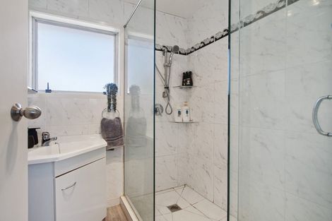 Photo of property in 5 Sumich Place, West Harbour, Auckland, 0618