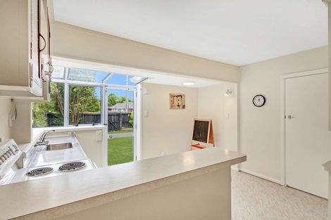 Photo of property in 1 Sevenoaks Drive, Bryndwr, Christchurch, 8053